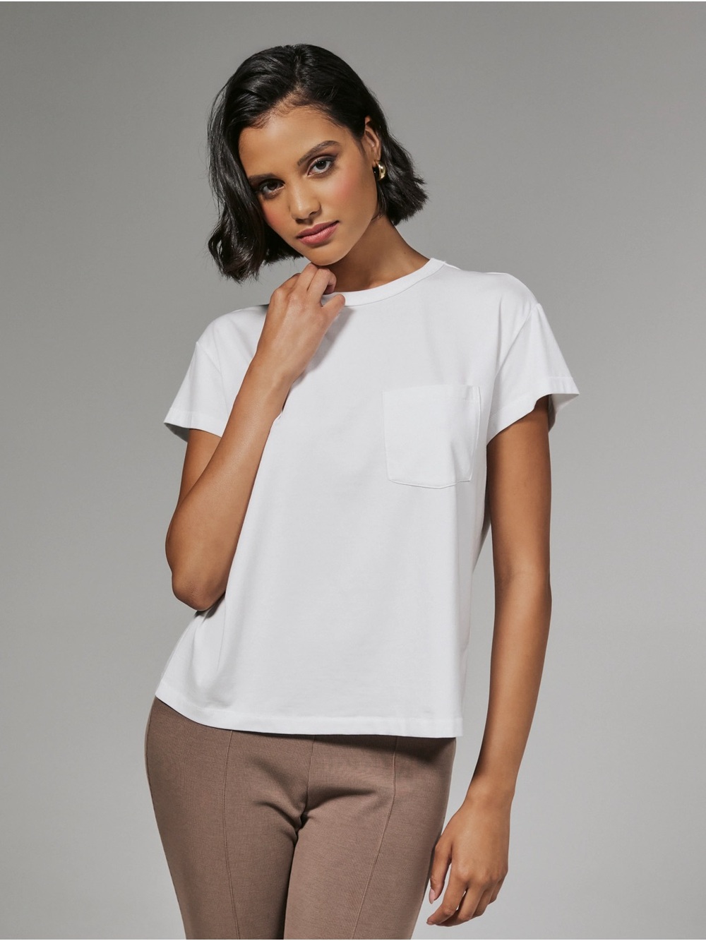 7 Diamonds Women's White Short Sleeve Pocket Tee
